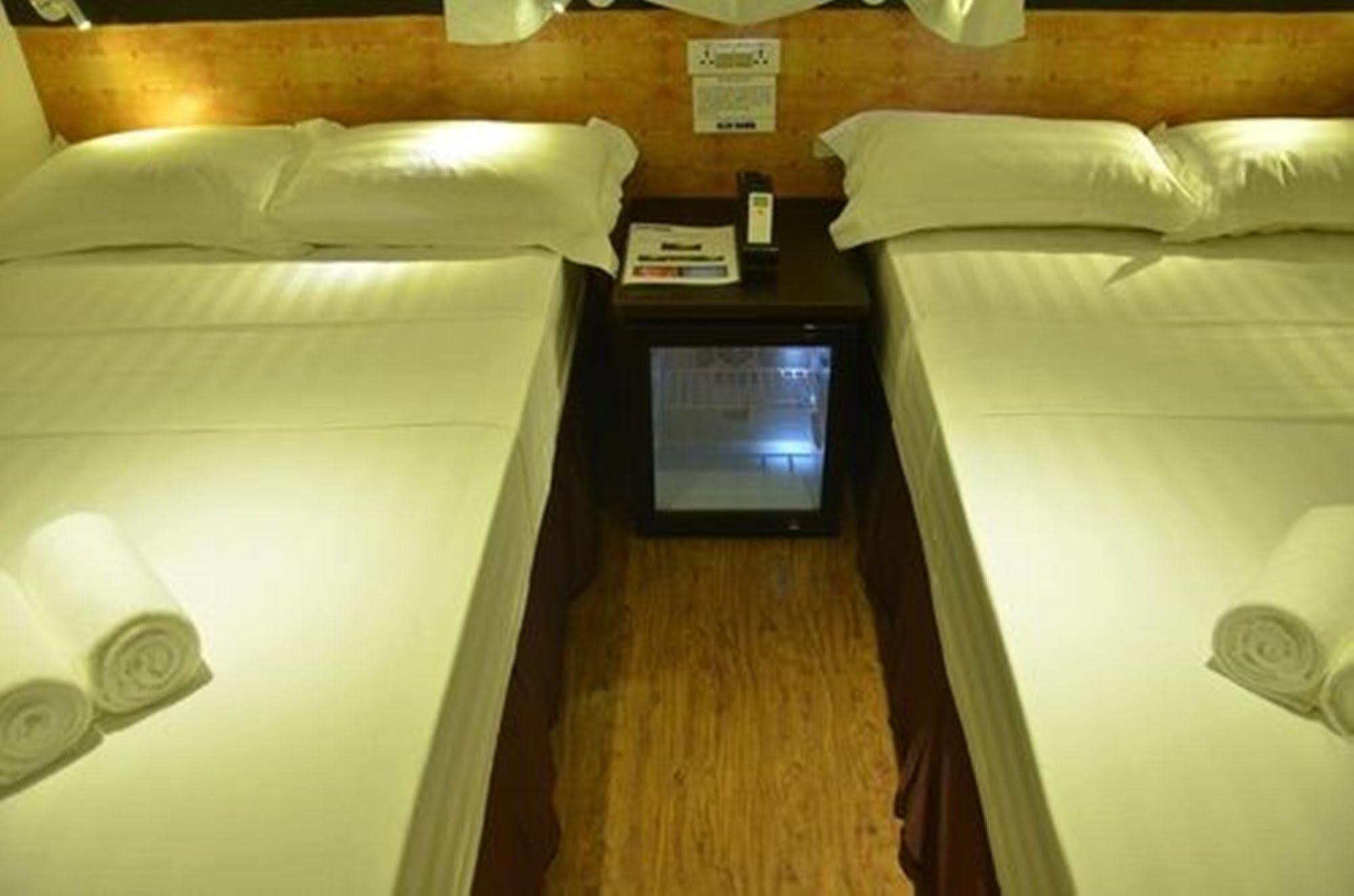 Oyo 124 Blue Dawn Boracay Hotell Manoc-Manoc Exteriör bild