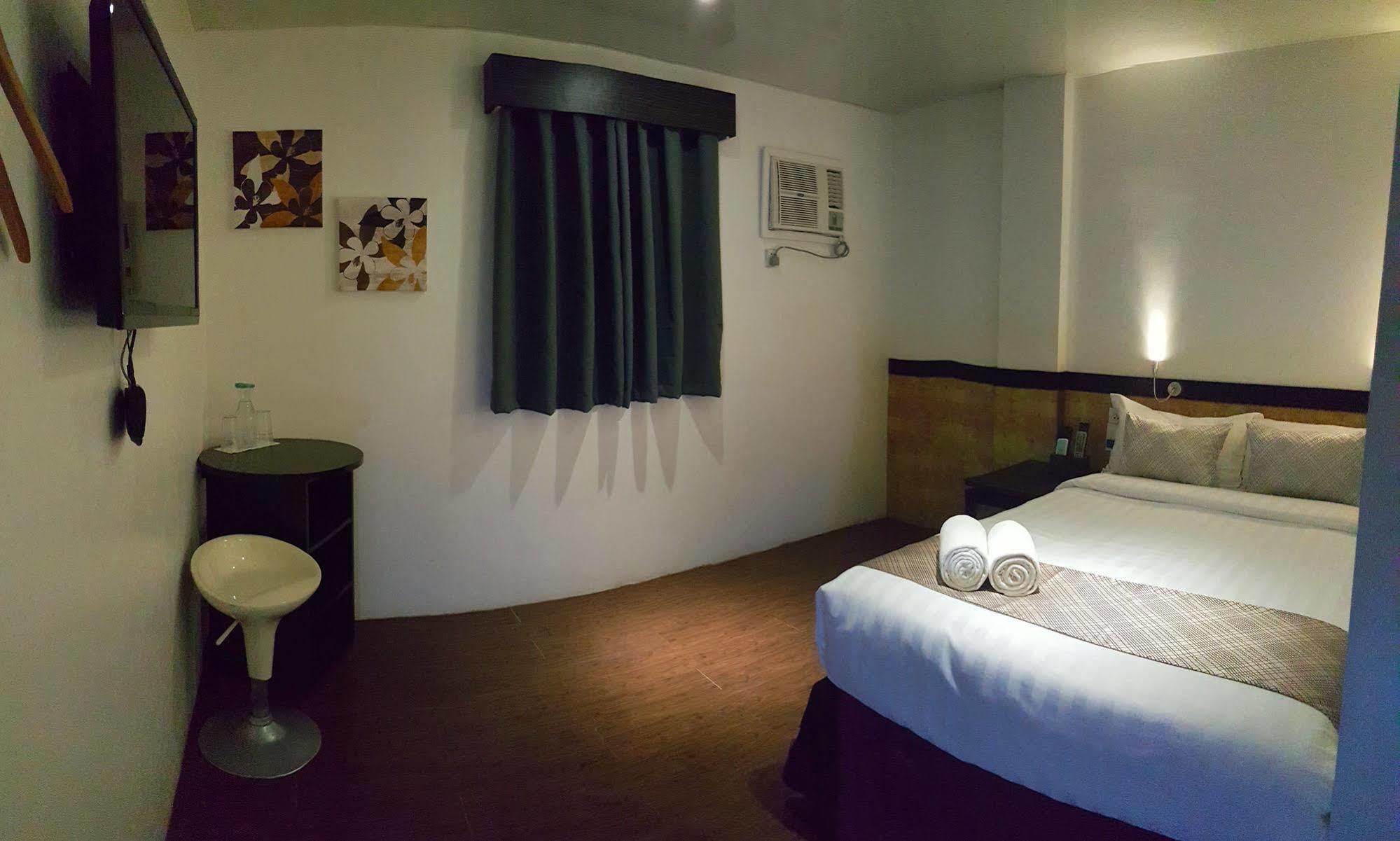 Oyo 124 Blue Dawn Boracay Hotell Manoc-Manoc Exteriör bild